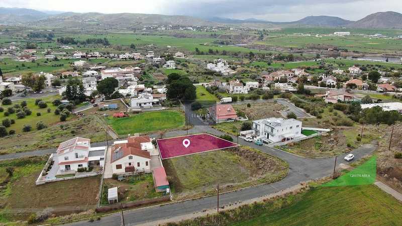 Residential land 614 m²: https://www.bazaraki.com/adv/5791316_residential-land-614-m2 (www.bazaraki.com)