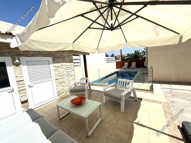 3 Bedroom Detached house to rent in Episkopi Lemesou, Limassol: https://www.buysellcyprus.com/property-for-rent/limassol/episkopi-lemesou/3-bed-detached-house-to-rent-episkopi-lemesou-limassol-1793344.html (www.buysellcyprus.com)