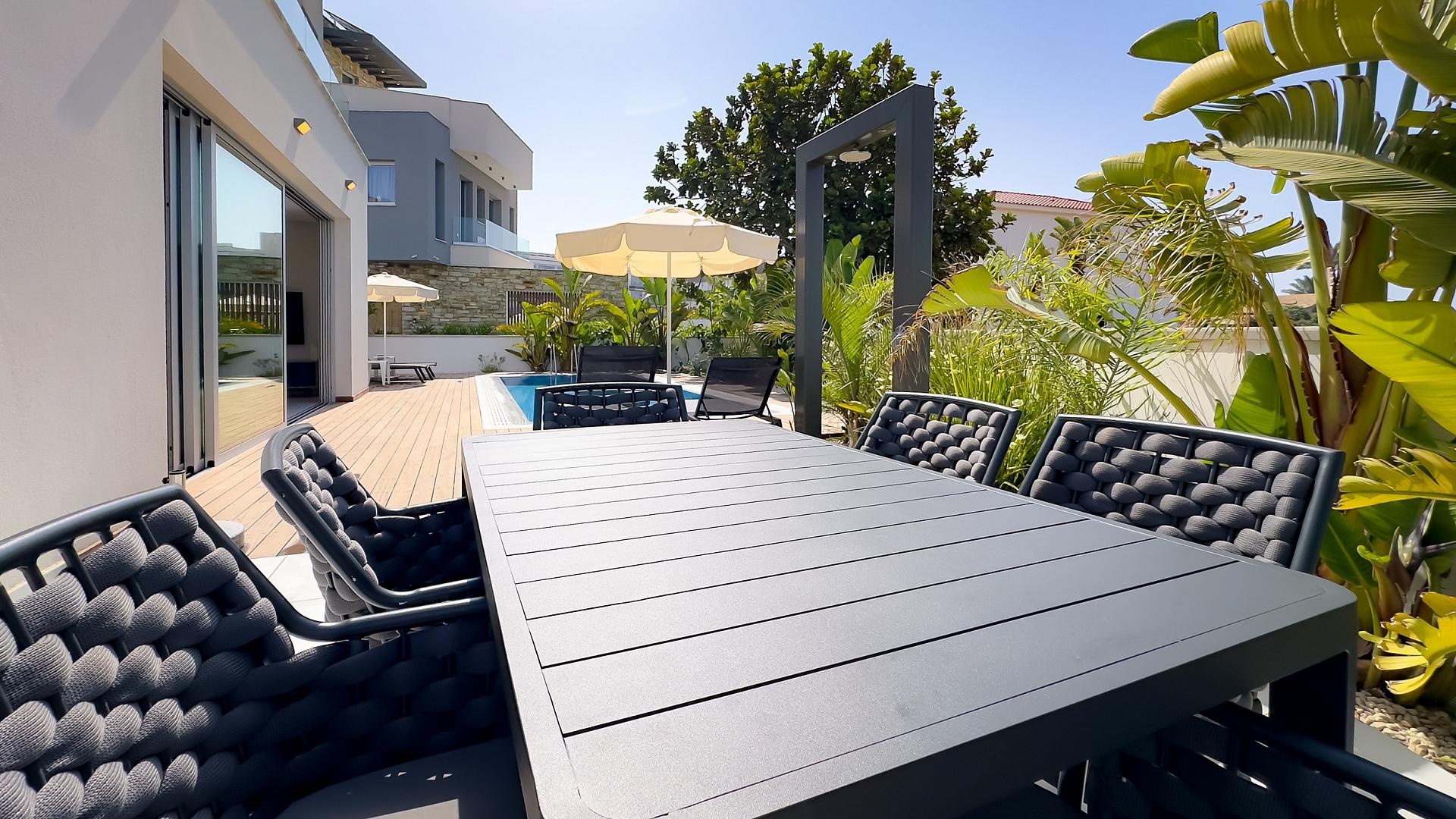 New 4-bedroom villa in Famagusta № 152556: https://dom.com.cy/en/catalog/sale/152556/ (dom.com.cy)