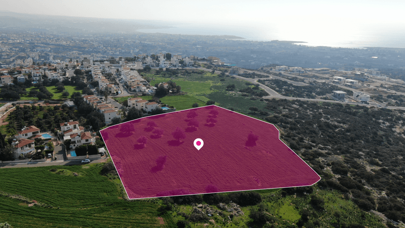 Residential land 4390 m²: https://www.bazaraki.com/adv/5798573_residential-land-4390-m2 (www.bazaraki.com)