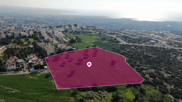 Residential land 4390 m²: https://www.bazaraki.com/adv/5798573_residential-land-4390-m2 (www.bazaraki.com)