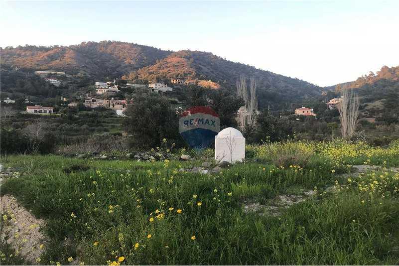 Residential land 1339 m²: https://www.bazaraki.com/adv/5798159_residential-land-1339-m2 (www.bazaraki.com)