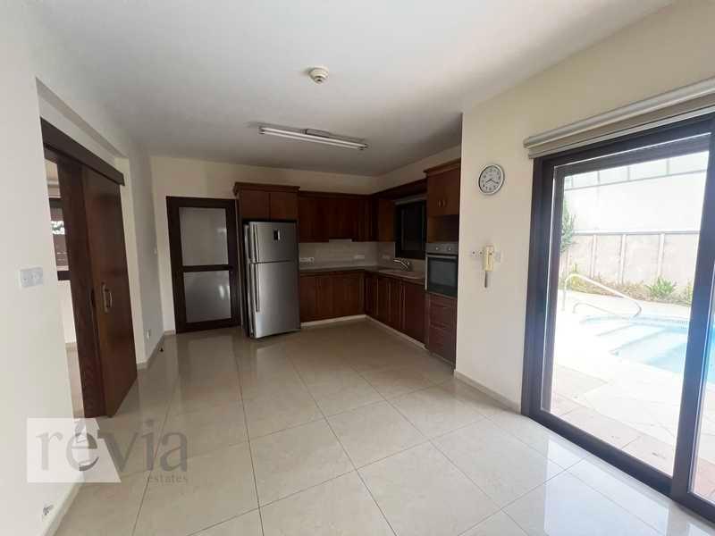 3-bedroom detached house to rent: https://www.bazaraki.com/adv/5765858_3-bedroom-detached-house-for-sale (www.bazaraki.com)