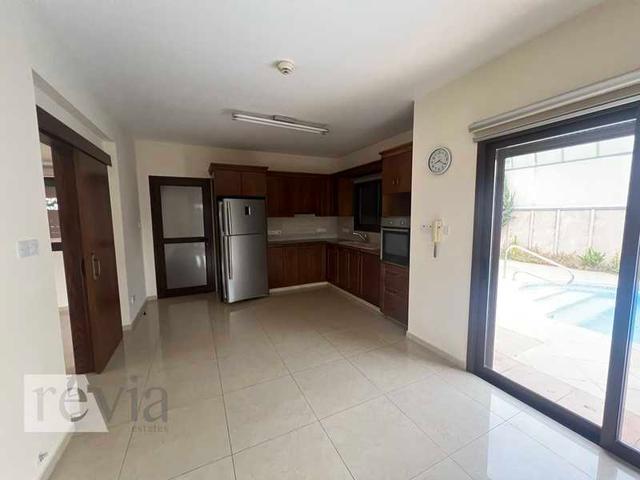 3-bedroom detached house to rent: https://www.bazaraki.com/adv/5765858_3-bedroom-detached-house-for-sale (www.bazaraki.com)