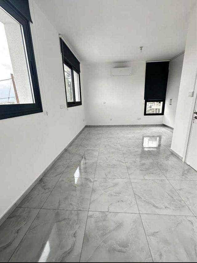 1-bedroom apartment to rent: https://www.bazaraki.com/adv/5796459_1-bedroom-apartment-to-rent (www.bazaraki.com)