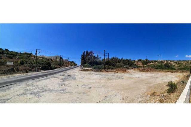 Residential land 3531 m²: https://www.bazaraki.com/adv/5797869_residential-land-3531-m2 (www.bazaraki.com)