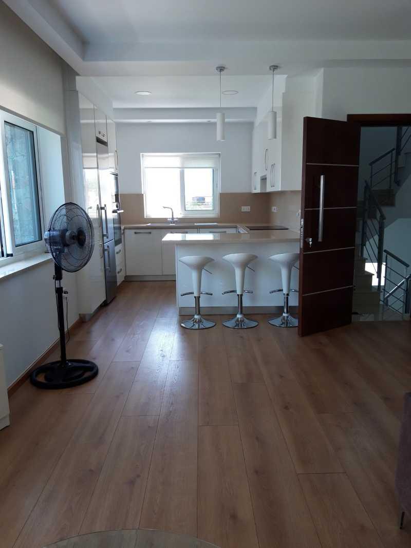 3-bedroom apartment to rent: https://www.bazaraki.com/adv/5791216_3-bedroom-apartment-to-rent (www.bazaraki.com)