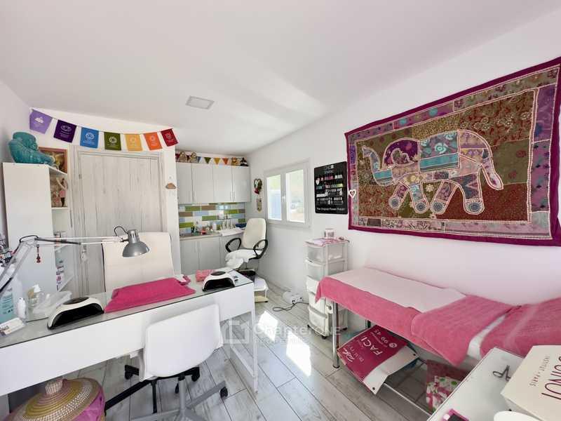 2-bedroom apartment for sale: https://www.bazaraki.com/adv/5790395_2-bedroom-apartment-for-sale (www.bazaraki.com)