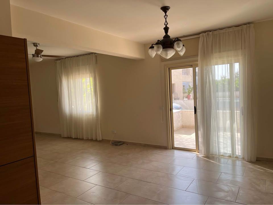 House for sale in Dali - 180m² no VAT- price is negotiable.: https://www.facebook.com/marketplace/item/1621237005259189 (www.facebook.com)