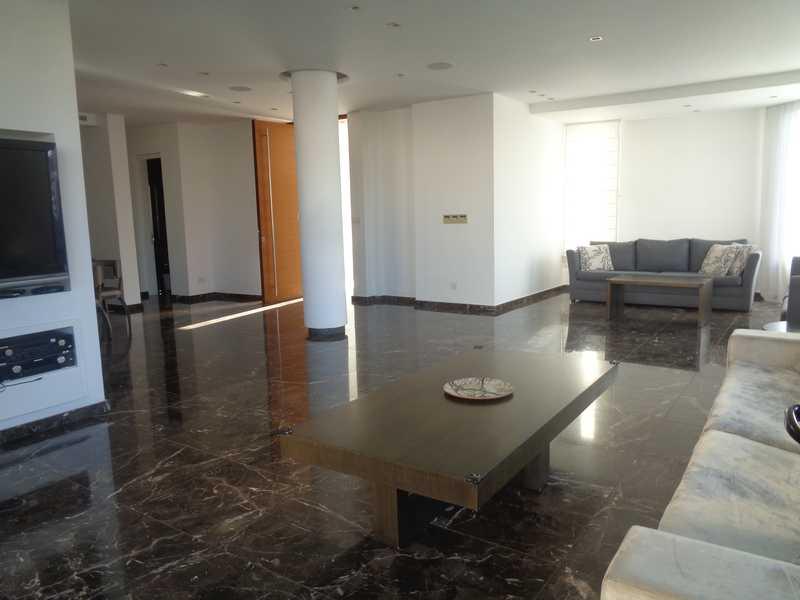 3-bedroom penthouse to rent: https://www.bazaraki.com/adv/5796952_3-bedroom-penthouse-to-rent (www.bazaraki.com)