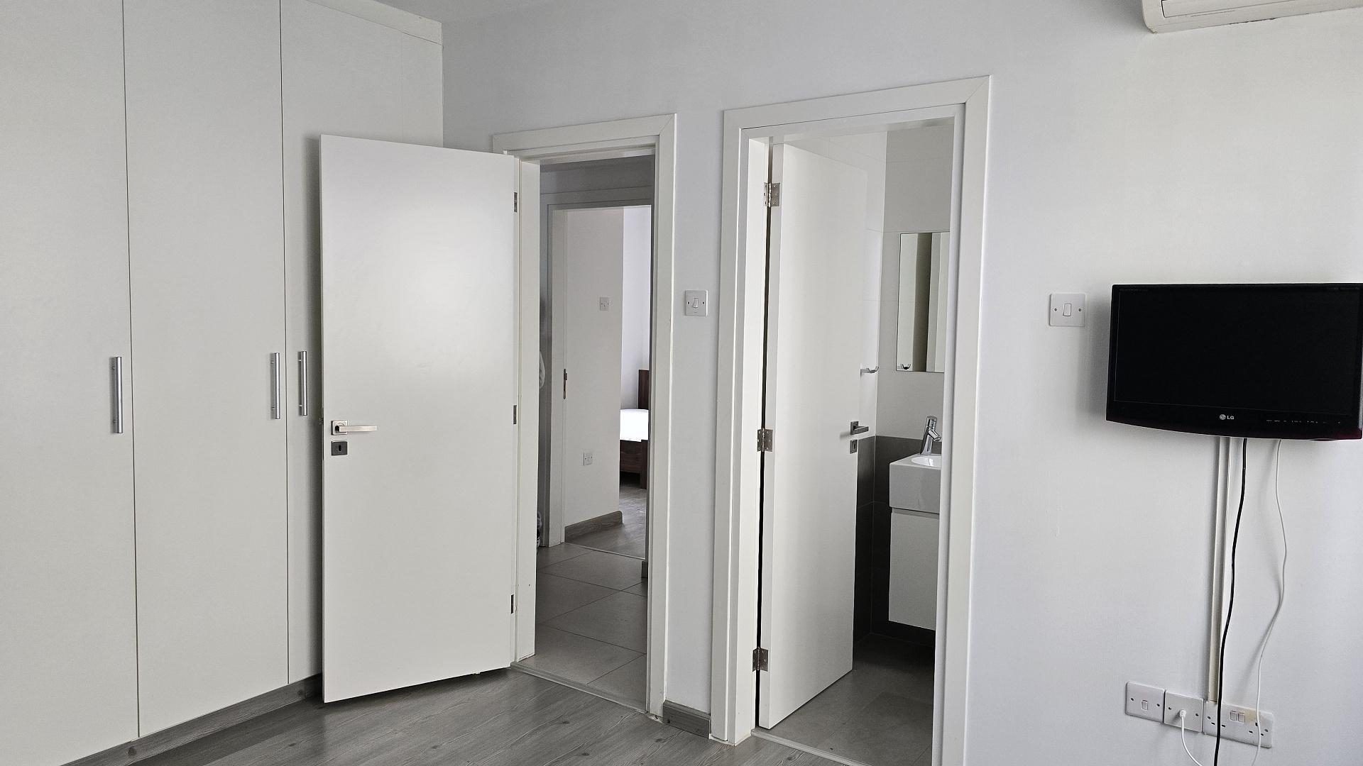 3-bedroom flat in Larnaca №149965: https://dom.com.cy/en/catalog/rent/149965/ (dom.com.cy)