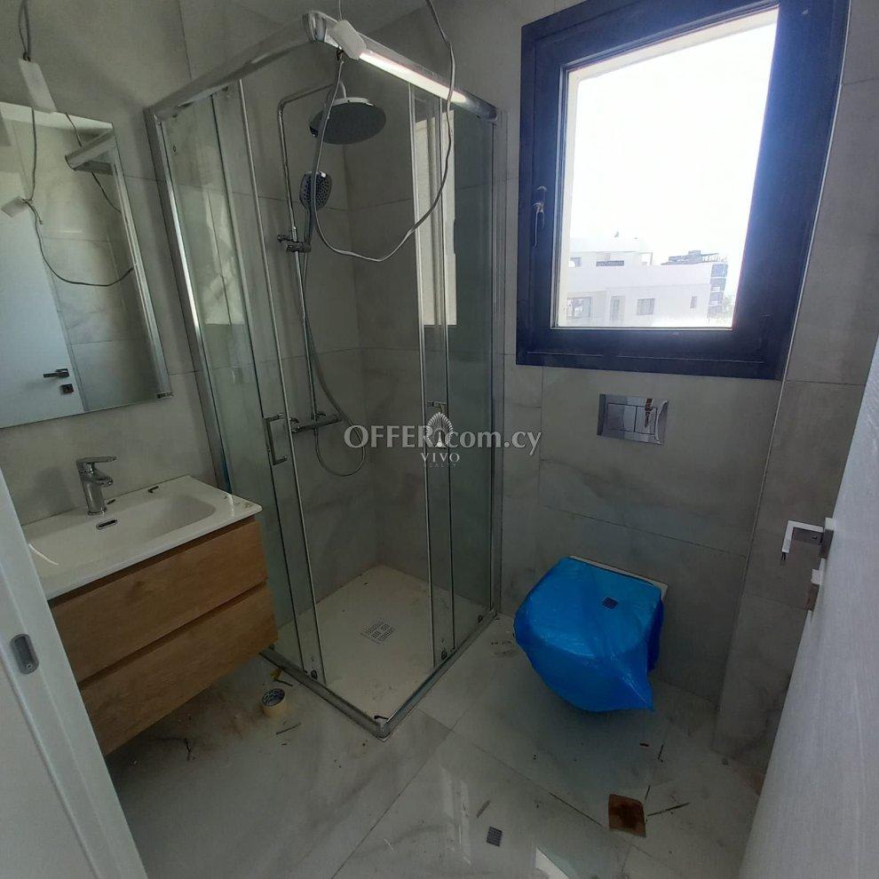 MODERN FULLY FURNISHED 3 BEDROOM APARTMENT WITH ROOF GARDEN IN MESA GEITONIA: https://www.offer.com.cy/en/modern-fully-furnished-3-bedroom-apartment-with-roof-garden-in-mesa-geitonia/21-816459/ (www.offer.com.cy)
