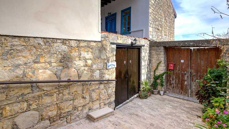 3-bedroom semi-detached for sale: https://www.bazaraki.com/adv/5795159_3-bedroom-semi-detached-for-sale (www.bazaraki.com)