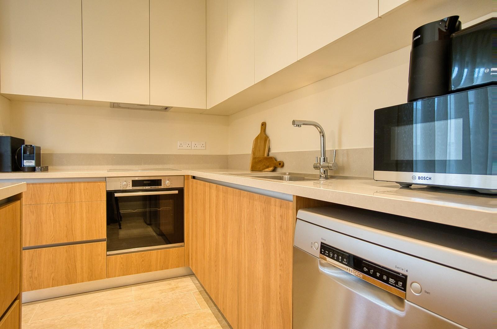 3-bedroom flat in Paphos №153865: https://dom.com.cy/en/catalog/rent/153865/ (dom.com.cy)