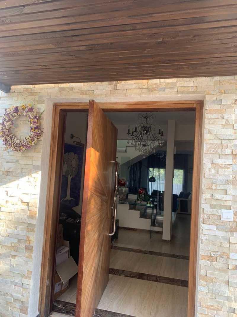 4-bedroom villa to rent: https://www.bazaraki.com/adv/5791431_4-bedroom-villa-to-rent (www.bazaraki.com)