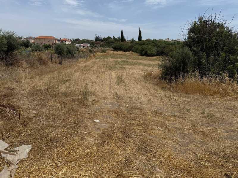 Residential land 2669 m²: https://www.bazaraki.com/adv/5796999_residential-land-2669-m2 (www.bazaraki.com)
