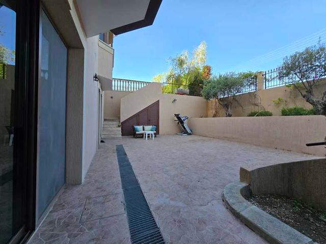 1-bedroom apartment to rent: https://www.bazaraki.com/adv/5796849_1-bedroom-apartment-to-rent (www.bazaraki.com)