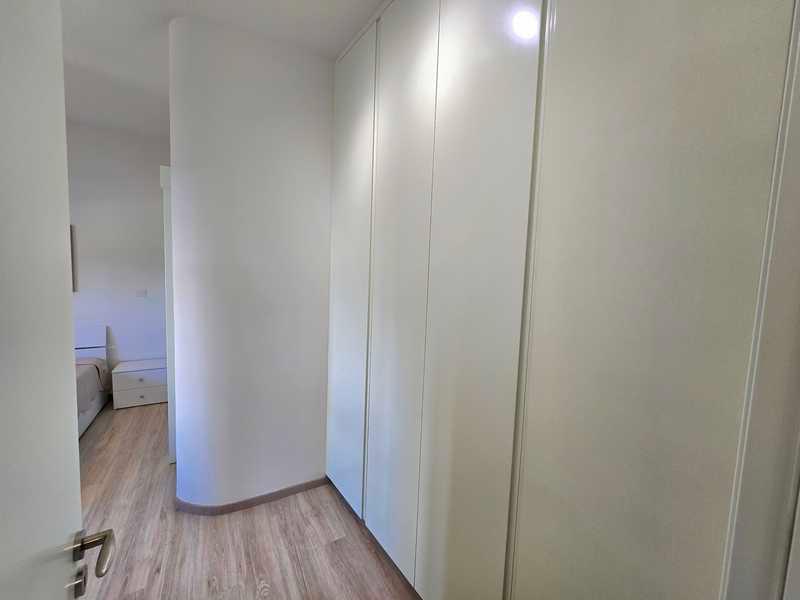 2-bedroom apartment to rent: https://www.bazaraki.com/adv/5790563_2-bedroom-apartment-to-rent (www.bazaraki.com)