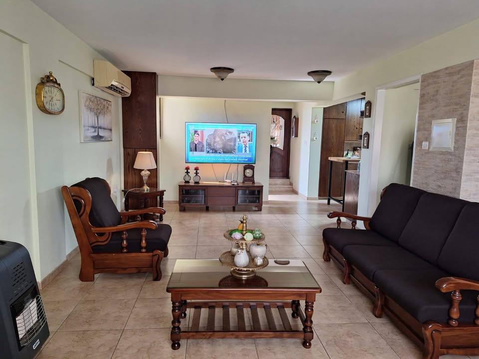 Stunning villa in Oroklini in Prime Cul‑de‑Sac Location 2 mins from the beach: https://www.facebook.com/marketplace/item/693956403015567 (www.facebook.com)