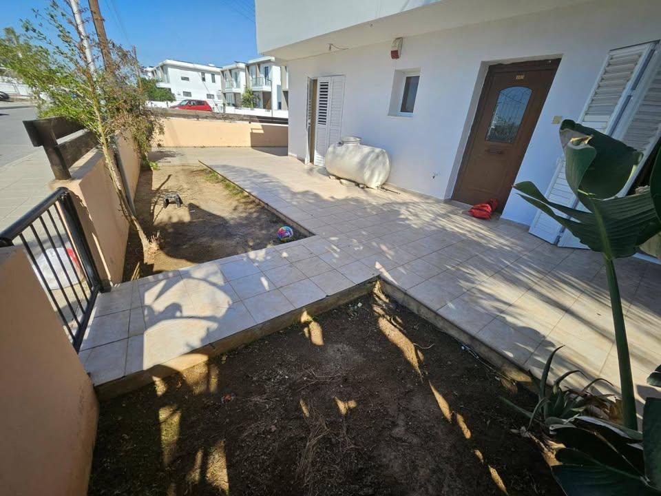 Apartment for rent: https://www.facebook.com/marketplace/item/1332107928087057 (www.facebook.com)