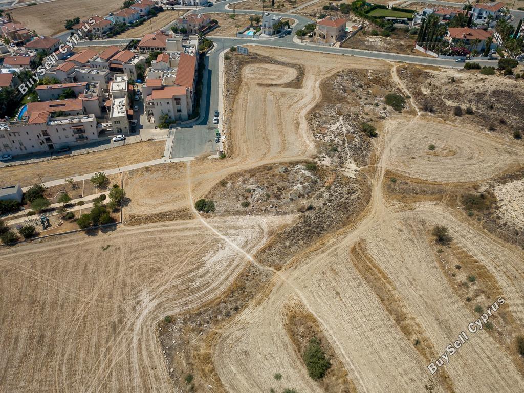 1,403 SQM Residential Plot for sale in Oroklini, Larnaca: https://www.buysellcyprus.com/property-for-sale/larnaca/oroklini/plot-for-sale-oroklini-larnaca-1800864.html (www.buysellcyprus.com)