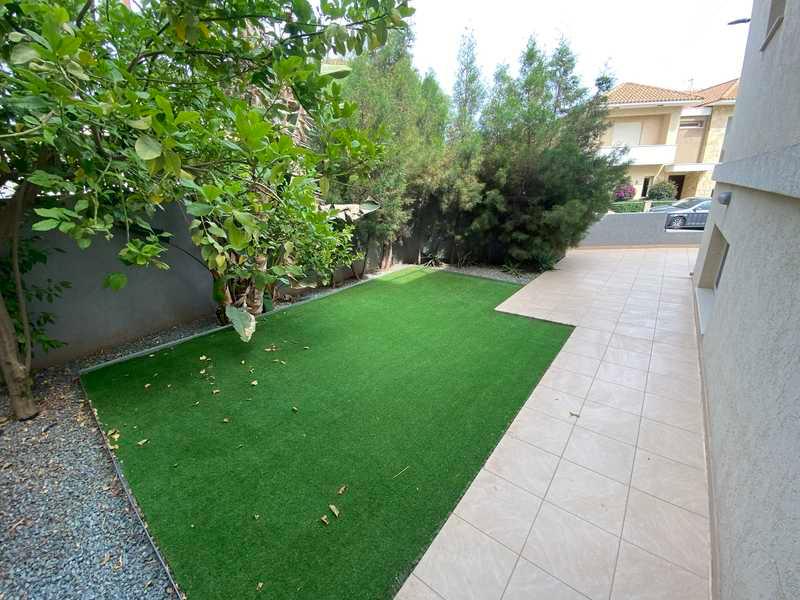 3-bedroom maisonette to rent: https://www.bazaraki.com/adv/5793768_3-bedroom-maisonette-to-rent (www.bazaraki.com)