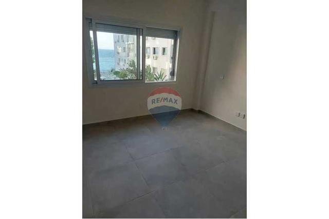3-bedroom apartment to rent: https://www.bazaraki.com/adv/5799636_3-bedroom-apartment-to-rent (www.bazaraki.com)