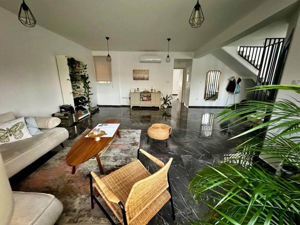 4 bedroom semi detached to rent: https://www.facebook.com/marketplace/item/3927254534181322 (www.facebook.com)