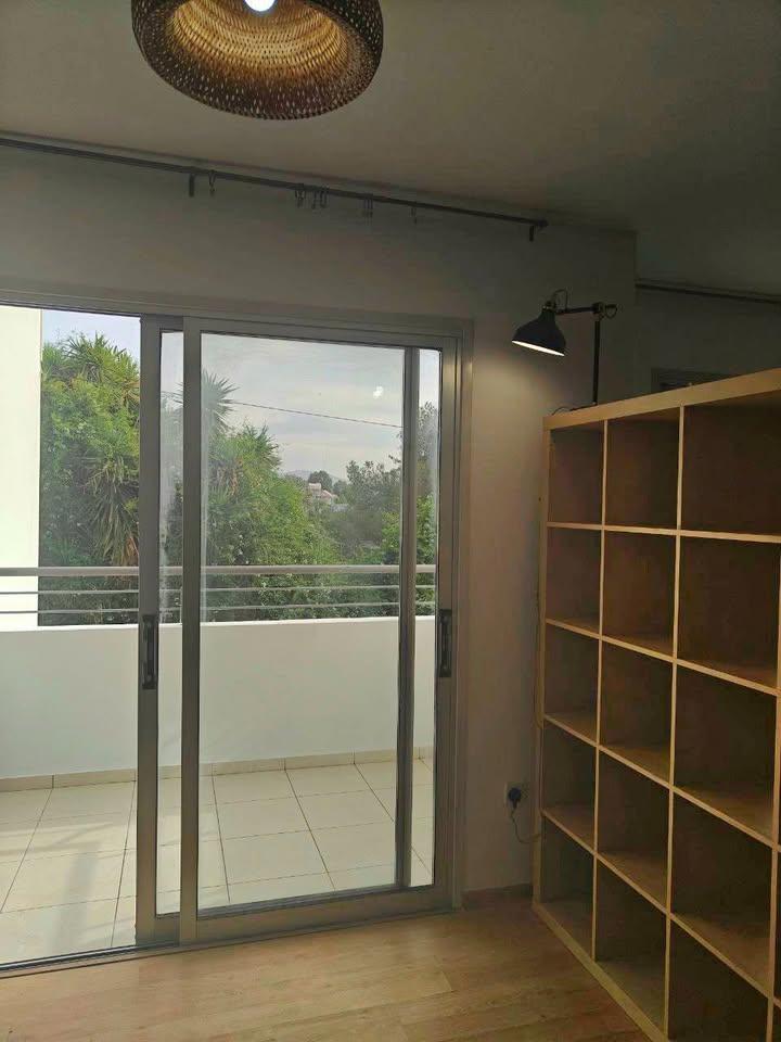 1 bed 1 bath Flat/apartment: https://www.facebook.com/marketplace/item/732786372642175 (www.facebook.com)