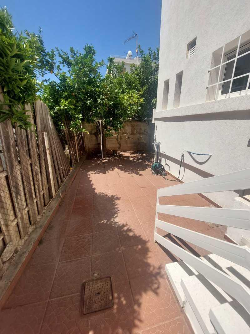 3-bedroom maisonette to rent: https://www.bazaraki.com/adv/5787078_3-bedroom-maisonette-to-rent (www.bazaraki.com)