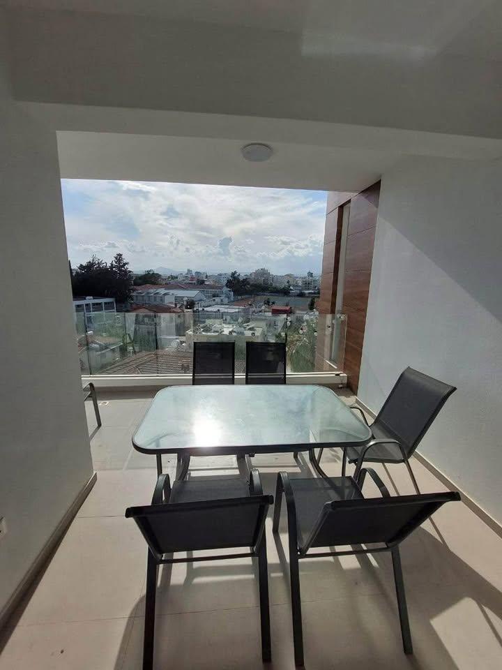 2 bedroom apartment: https://www.facebook.com/marketplace/item/1251192443032528 (www.facebook.com)