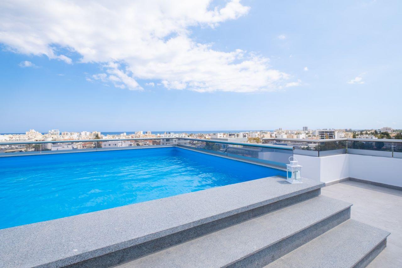 New 6-bedroom penthouse for rent in Town Center Larnaca, Cyprus. - Object № 150079: https://dom.com.cy/en/catalog/rent/150079/ (dom.com.cy)