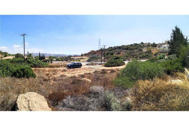 Residential land 3531 m²: https://www.bazaraki.com/adv/5797869_residential-land-3531-m2 (www.bazaraki.com)