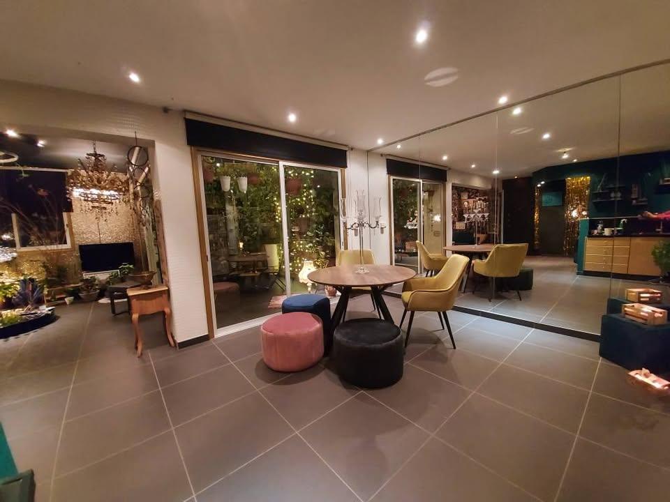 Διαμέρισμα 2 υπνοδωματίων: https://www.facebook.com/marketplace/item/1736465967220571 (www.facebook.com)