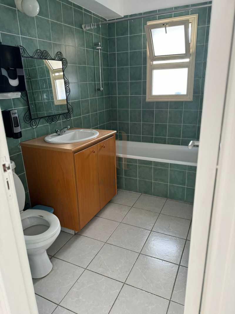  3-bedroom apartment to rent: https://www.bazaraki.com/adv/5796217_3-bedroom-apartment-to-rent (www.bazaraki.com)