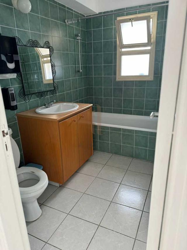  3-bedroom apartment to rent: https://www.bazaraki.com/adv/5796217_3-bedroom-apartment-to-rent (www.bazaraki.com)