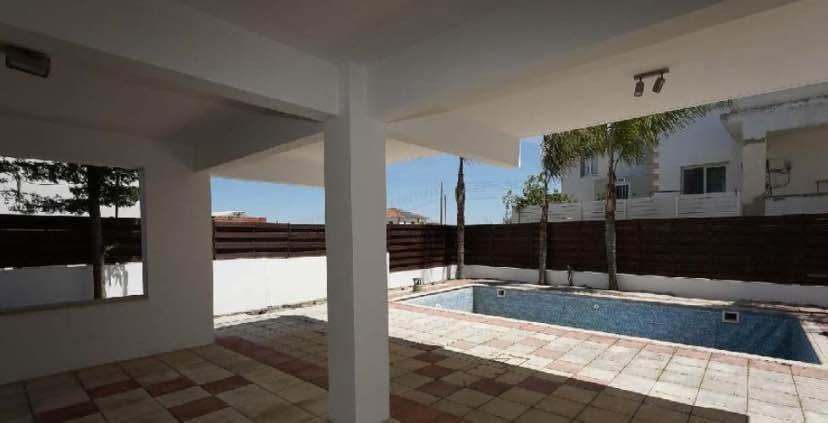 4 bedroom house for sale in Nisou: https://www.facebook.com/marketplace/item/2140911273083648 (www.facebook.com)