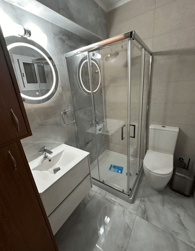 2-bedroom apartment to rent: https://www.bazaraki.com/adv/5791171_2-bedroom-apartment-to-rent (www.bazaraki.com)