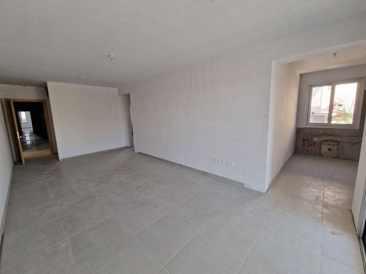 New 2-bedroom flat in Larnaca № 153922: https://dom.com.cy/en/catalog/sale/153922/ (dom.com.cy)