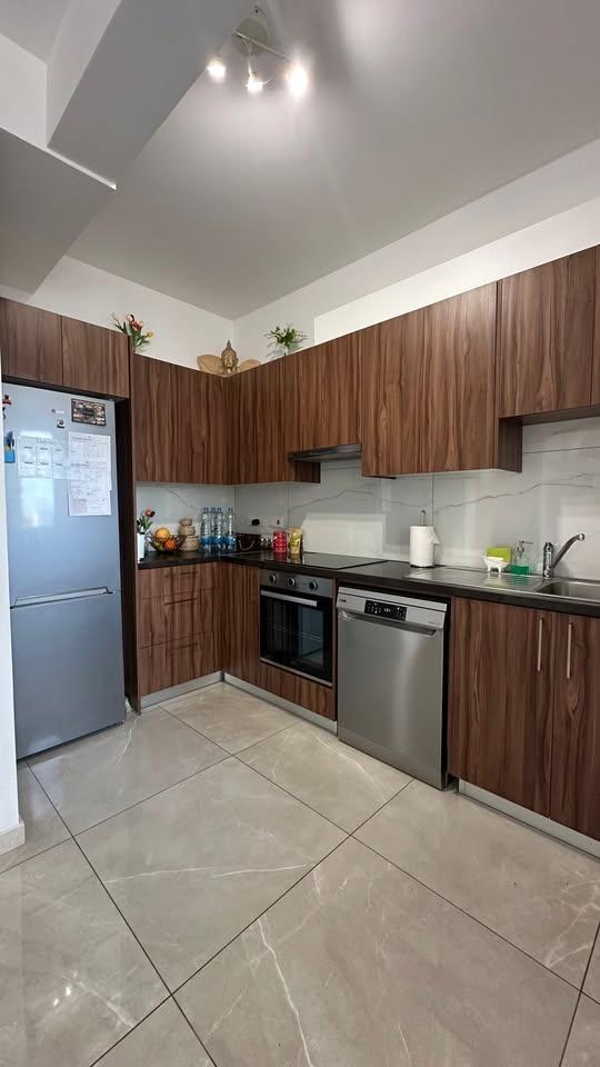 2 Beds 2 Baths Apartment/condo: https://www.facebook.com/marketplace/item/23891436747141468 (www.facebook.com)