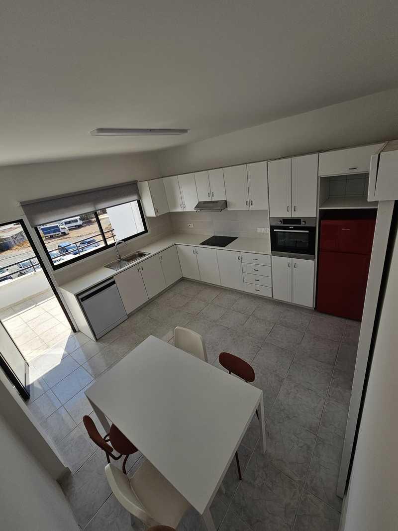 3-bedroom apartment to rent: https://www.bazaraki.com/adv/5786477_3-bedroom-apartment-to-rent (www.bazaraki.com)