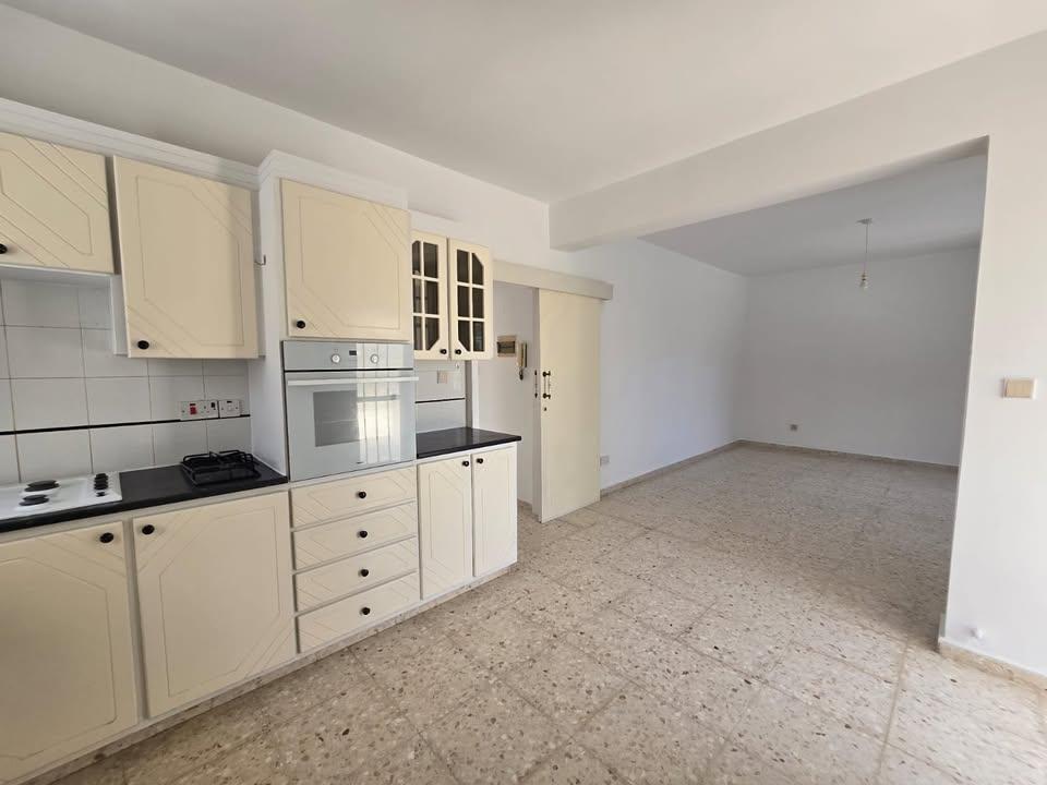 3 Beds 2 Baths House: https://www.facebook.com/marketplace/item/622762424144560 (www.facebook.com)