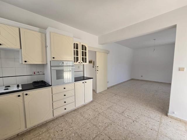 3 Beds 2 Baths House: https://www.facebook.com/marketplace/item/622762424144560 (www.facebook.com)