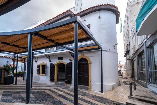 Two-storey commercial building in trypiotis, nicosia: https://www.bazaraki.com/adv/5799774_two-storey-commercial-building-in-trypiotis-nicosia (www.bazaraki.com)