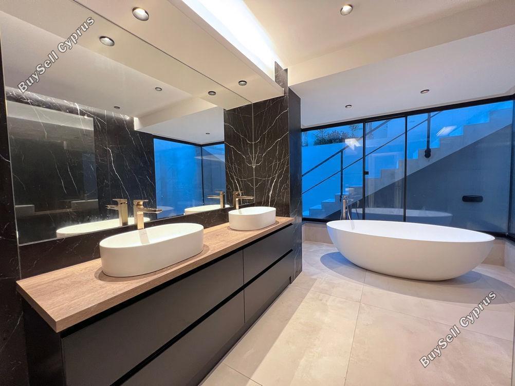 7 Bedroom Detached house for sale in Latsia, Nicosia: https://www.buysellcyprus.com/property-for-sale/nicosia/latsia/7-bed-detached-house-for-sale-latsia-nicosia-1801032.html (www.buysellcyprus.com)