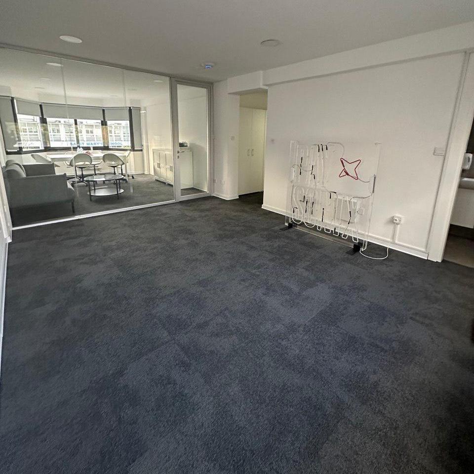 Office in Limassol №152925: https://dom.com.cy/en/catalog/rent/152925/ (dom.com.cy)