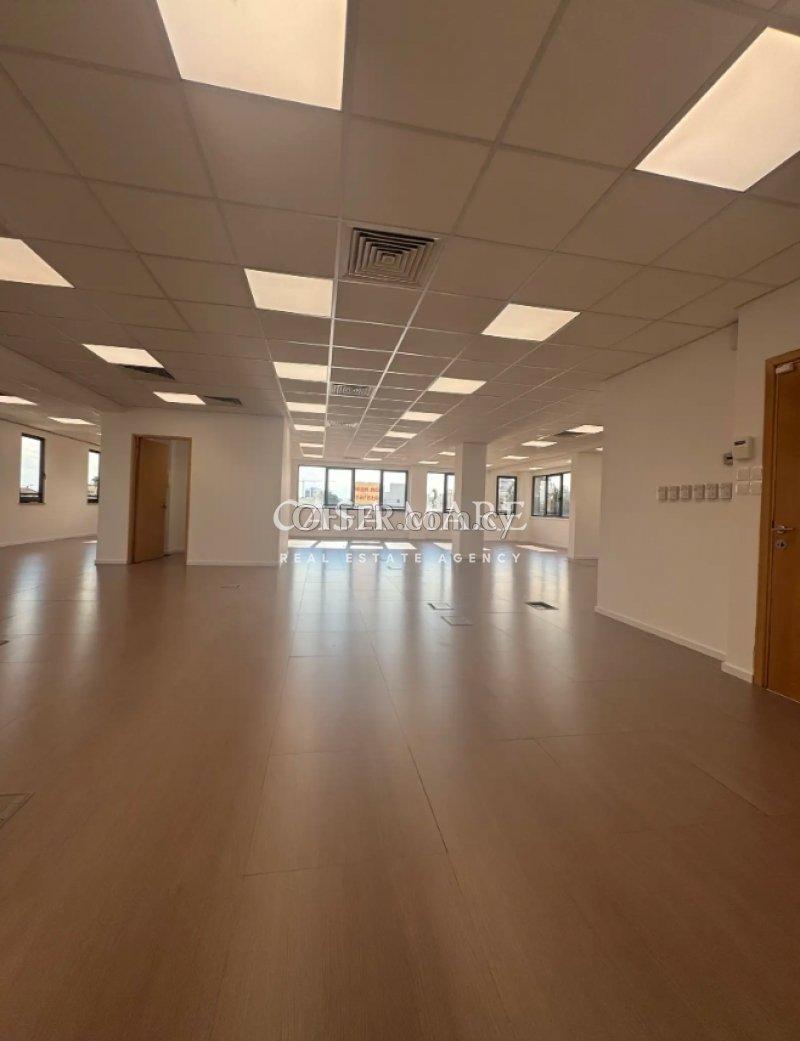3 bedrooms Office in Strovolos: https://www.offer.com.cy/en/3-bedrooms-office-in-strovolos/21-816635/ (www.offer.com.cy)