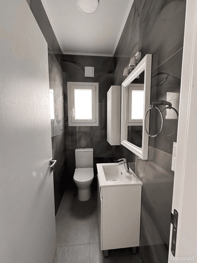 3-bedroom apartment to rent: https://www.bazaraki.com/adv/5795180_3-bedroom-apartment-to-rent (www.bazaraki.com)