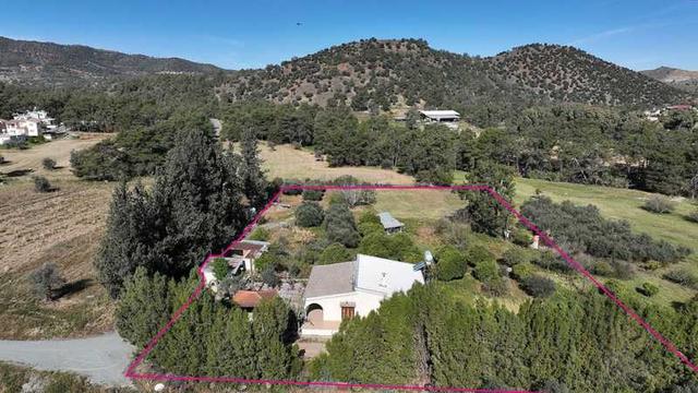 Residential land 6948 m²: https://www.bazaraki.com/adv/5799052_residential-land-6948-m2 (www.bazaraki.com)