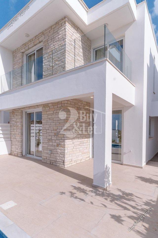 4 Bedroom Detached house for sale in Coral Bay, Paphos: https://www.buysellcyprus.com/property-for-sale/paphos/coral-bay/4-bed-detached-house-for-sale-coral-bay-paphos-1799885.html (www.buysellcyprus.com)